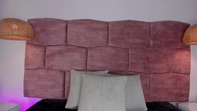 dani velvet online show from February 24, 2026, 3:07 am