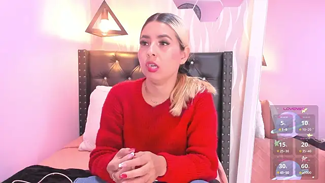 lucia-cute online show from April 13, 2026, 6:56 pm