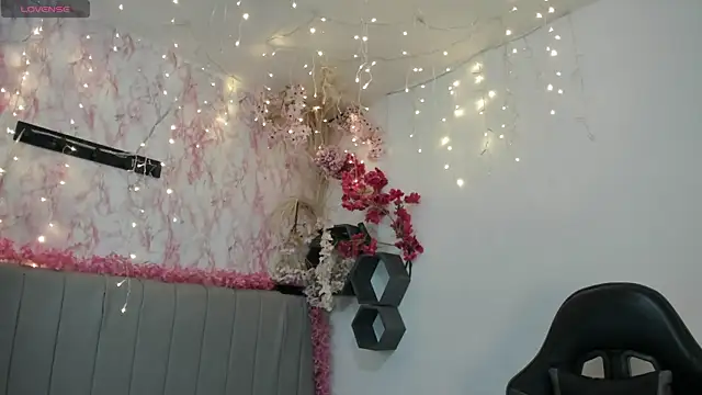 Scarlett21   online show from May 24, 2026, 10:37 am