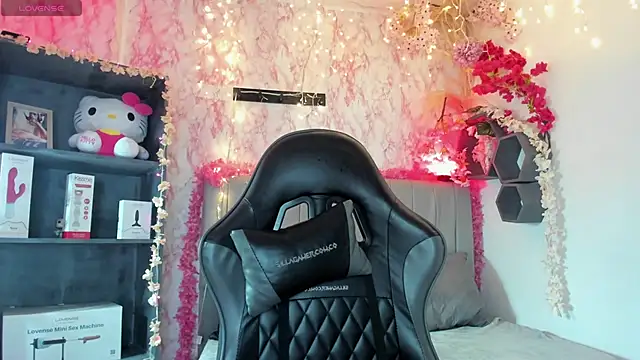 Snapshot of Scarlett21__ chatting on March 11, 2026, 8:47 pm Scarlett21 online show from March 11, 2026, 8:47 pm