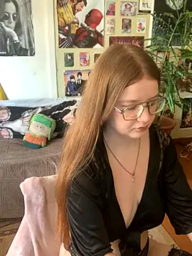 Sienna-Cow online show from September 10, 2025, 10:36 am