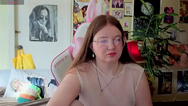 Sienna-Cow online show from September 30, 2025, 11:38 am