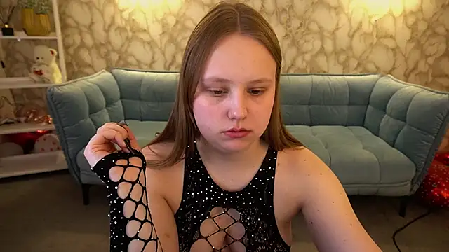 Snapshot of CrystallPaws chatting on March 14, 2026, 6:41 am CrystallPaws online show from March 14, 2026, 6:41 am