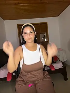 Alina0 online show from November 16, 2025, 8:24 pm