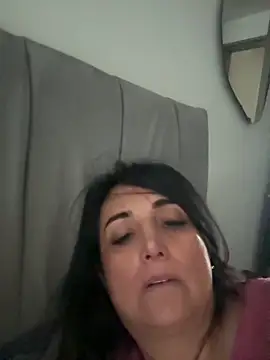 hotadhara01 online show from November 19, 2025, 1:55 pm