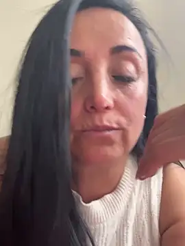 Snapshot of hotadhara01 chatting on February 27, 2026, 8:19 pm hotadhara01 online show from February 27, 2026, 8:19 pm