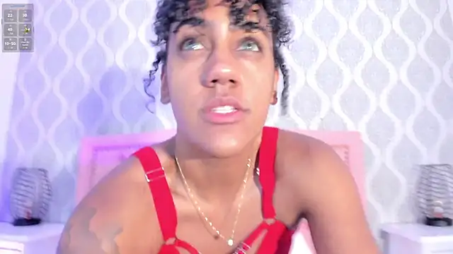 OnlyGia online show from November 22, 2025, 8:51 pm