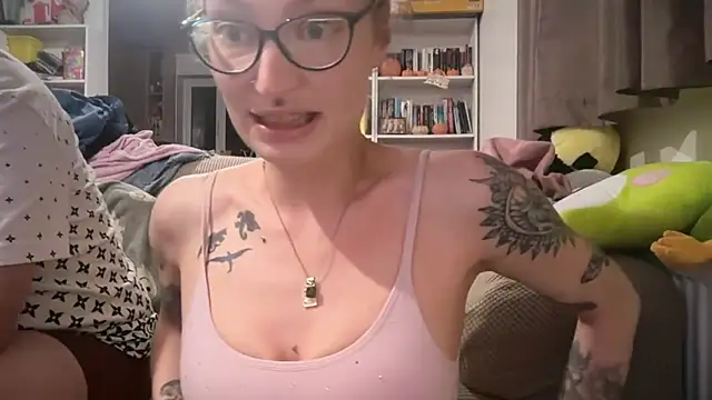 harleyblair online show from July 2, 2026, 9:32 pm