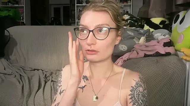 harleyblair online show from July 13, 2026, 10:31 pm