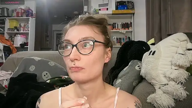 harleyblair online show from March 19, 2026, 9:26 pm