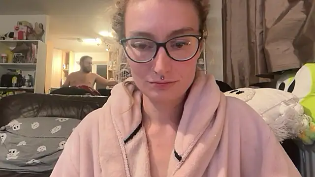 harleyblair online show from November 17, 2025, 11:09 pm