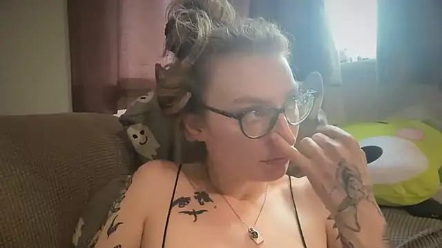 harleyblair online show from July 5, 2026, 6:15 pm