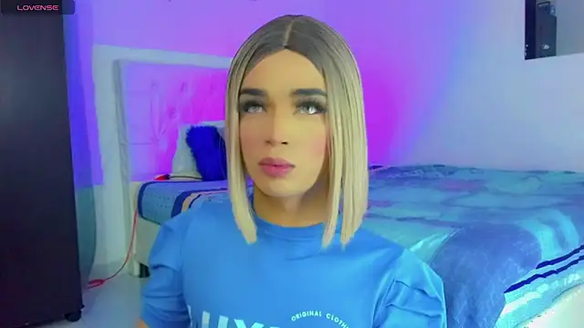 HANNAH BACKERS online show from October 6, 2025, 9:26 pm