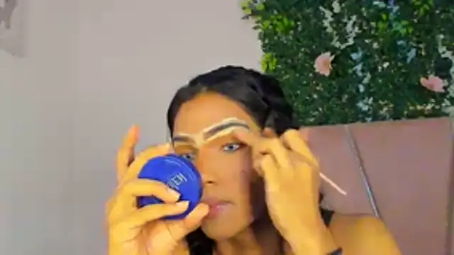 Snapshot of bxby_dolls chatting on November 18, 2025, 5:00 am bxby dolls online show from November 18, 2025, 5:00 am