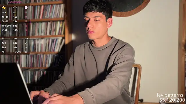 Snapshot of jim_dj chatting on November 16, 2025, 10:02 pm jim dj online show from November 16, 2025, 10:02 pm