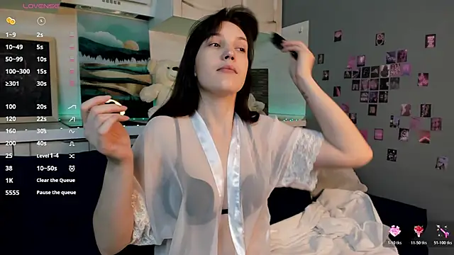 Snapshot of MalvinaDream chatting on April 7, 2026, 12:56 am MalvinaDream online show from April 7, 2026, 12:56 am