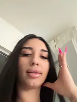 Snapshot of BlueEyes_BB chatting on April 10, 2026, 1:40 pm BlueEyes BB online show from April 10, 2026, 1:40 pm