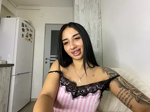 Snapshot of BlueEyes_BB chatting on April 4, 2026, 12:50 am BlueEyes BB online show from April 4, 2026, 12:50 am