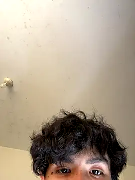 Snapshot of Kailertwink chatting on October 2, 2025, 9:07 pm Kailertwink online show from October 2, 2025, 9:07 pm