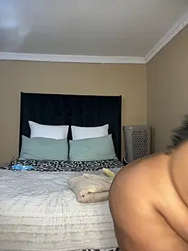 THICKBUNNYCHICKxxx online show from February 24, 2026, 10:21 pm