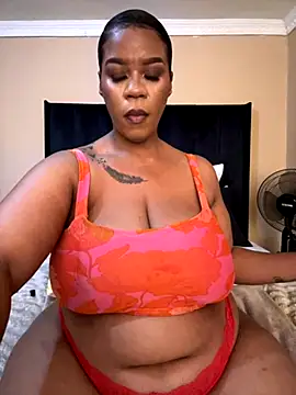 Snapshot of THICKBUNNYCHICKxxx chatting on September 24, 2025, 10:11 am THICKBUNNYCHICKxxx online show from September 24, 2025, 10:11 am