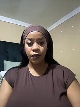 Snapshot of THICKBUNNYCHICKxxx chatting on June 4, 2026, 8:13 pm THICKBUNNYCHICKxxx online show from June 4, 2026, 8:13 pm