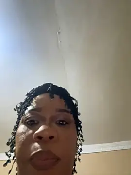 Snapshot of THICKBUNNYCHICKxxx chatting on September 27, 2025, 6:14 pm THICKBUNNYCHICKxxx online show from September 27, 2025, 6:14 pm