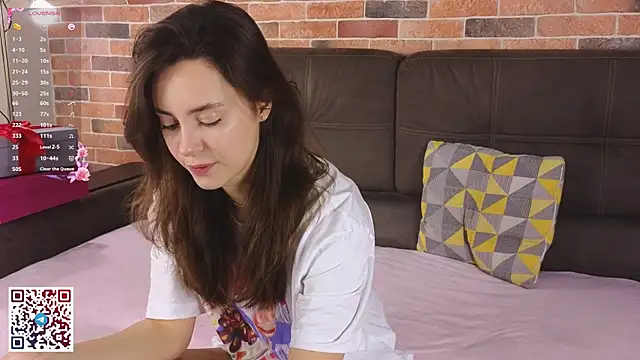 Snapshot of JasminDoroti chatting on September 17, 2025, 6:15 am JasminDoroti online show from September 17, 2025, 6:15 am