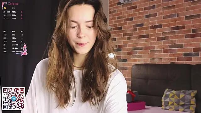 Snapshot of JasminDoroti chatting on September 10, 2025, 6:12 am JasminDoroti online show from September 10, 2025, 6:12 am