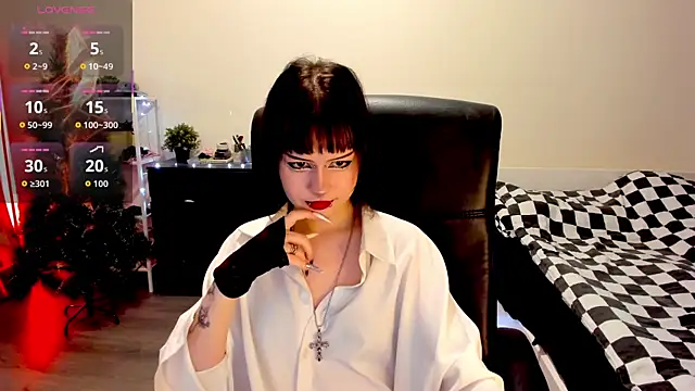 LiyaLuna online show from December 16, 2025, 12:53 pm