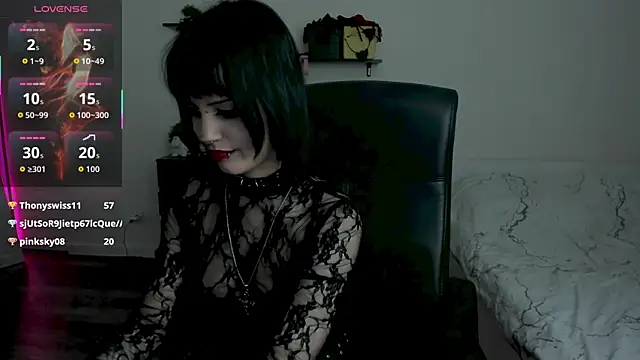 Snapshot of LiyaLuna chatting on February 10, 2026, 5:12 pm LiyaLuna online show from February 10, 2026, 5:12 pm