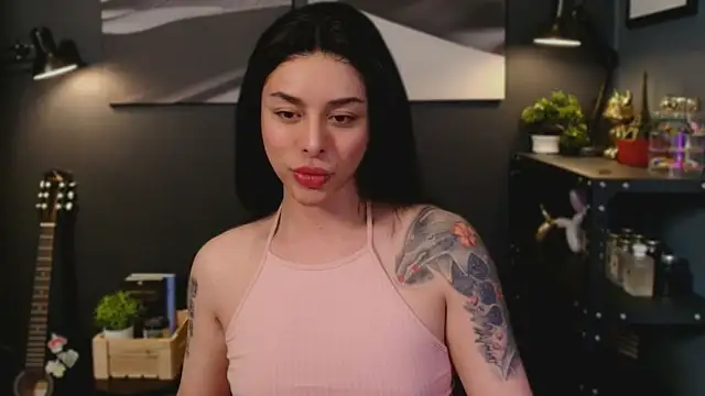 Snapshot of LUNACOCKSLAYER chatting on October 29, 2025, 11:09 am LUNACOCKSLAYER online show from October 29, 2025, 11:09 am