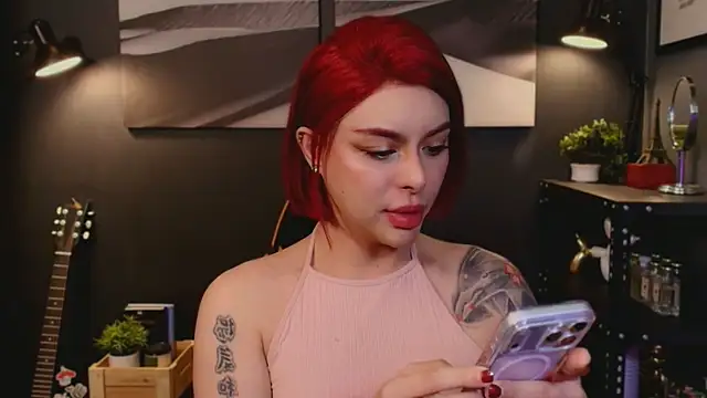 LUNACOCKSLAYER online show from December 3, 2025, 8:19 pm