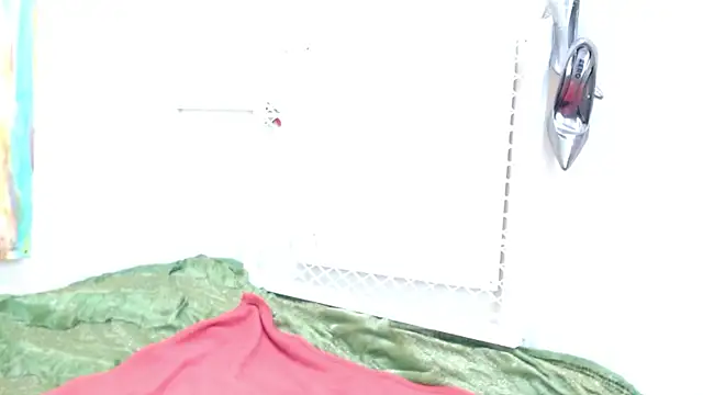 Snapshot of NaughtyMILFxox chatting on January 10, 2026, 6:31 am NaughtyMILFxox online show from January 10, 2026, 6:31 am