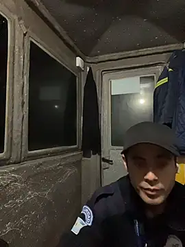 Snapshot of CaneLo0789 chatting on November 9, 2025, 2:04 am CaneLo0789 online show from November 9, 2025, 2:04 am