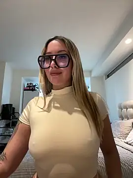 Snapshot of miagarcia250 chatting on May 6, 2026, 3:21 am miagarcia250 online show from May 6, 2026, 3:21 am