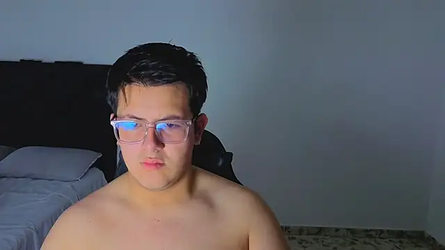 Snapshot of Ryan_Doretti chatting on October 4, 2025, 11:23 am Ryan Doretti online show from October 4, 2025, 11:23 am