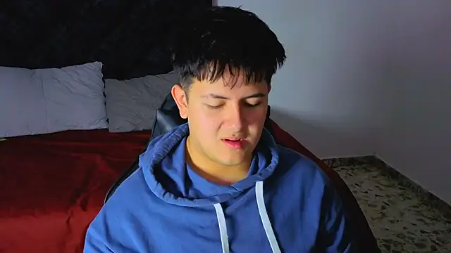 Snapshot of Ryan_Doretti chatting on October 26, 2025, 1:22 pm Ryan Doretti online show from October 26, 2025, 1:22 pm