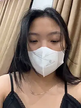 Thuylinh05 online show from September 26, 2025, 6:48 pm
