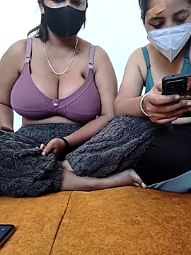 sluttscandy8 online show from November 5, 2025, 4:04 am