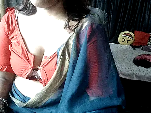 Snapshot of Anaconda-Mall chatting on October 8, 2025, 3:46 pm Anaconda-Mall online show from October 8, 2025, 3:46 pm