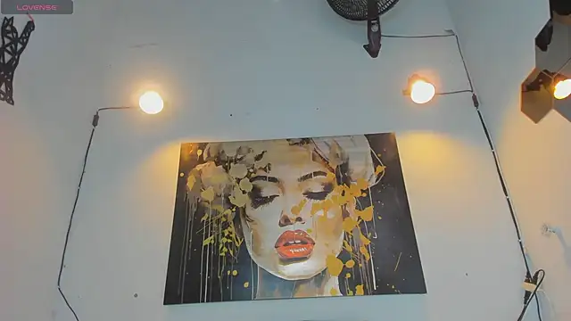 Snapshot of Violet_horny05 chatting on March 13, 2026, 5:40 pm Violet horny05 online show from March 13, 2026, 5:40 pm