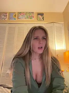 Snapshot of AutumnTides chatting on February 8, 2026, 10:51 pm AutumnTides online show from February 8, 2026, 10:51 pm