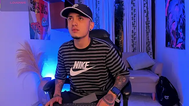 ReyBigx online show from February 25, 2026, 3:51 am