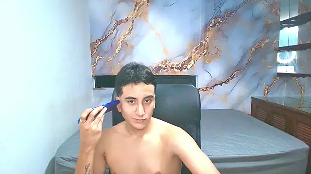 Snapshot of melinaandmateo chatting on September 27, 2025, 2:28 am melinaandmateo online show from September 27, 2025, 2:28 am
