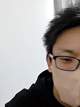 Snapshot of mitsuki0915 chatting on February 9, 2026, 2:42 am mitsuki0915 online show from February 9, 2026, 2:42 am