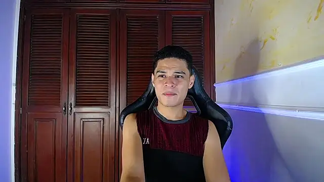 Snapshot of edy_play chatting on September 10, 2025, 3:38 am edy play online show from September 10, 2025, 3:38 am