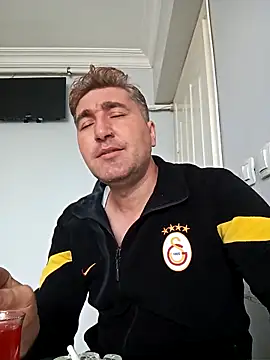 mert0359 online show from October 6, 2025, 9:54 am