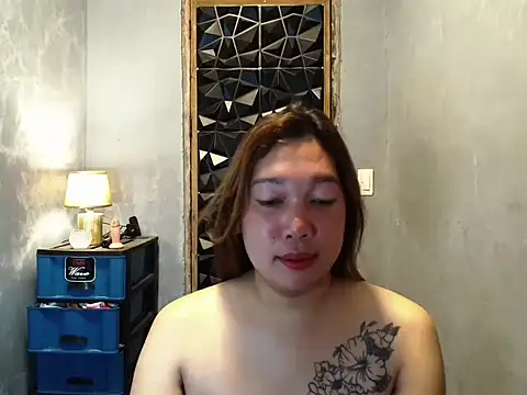 Snapshot of ur_sexymaurice chatting on May 5, 2026, 10:13 pm ur sexymaurice online show from May 5, 2026, 10:13 pm