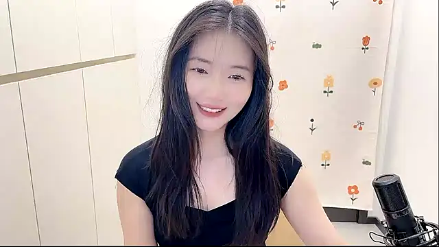 Snapshot of Rosalind_xixi chatting on September 10, 2025, 4:06 pm Rosalind xixi online show from September 10, 2025, 4:06 pm